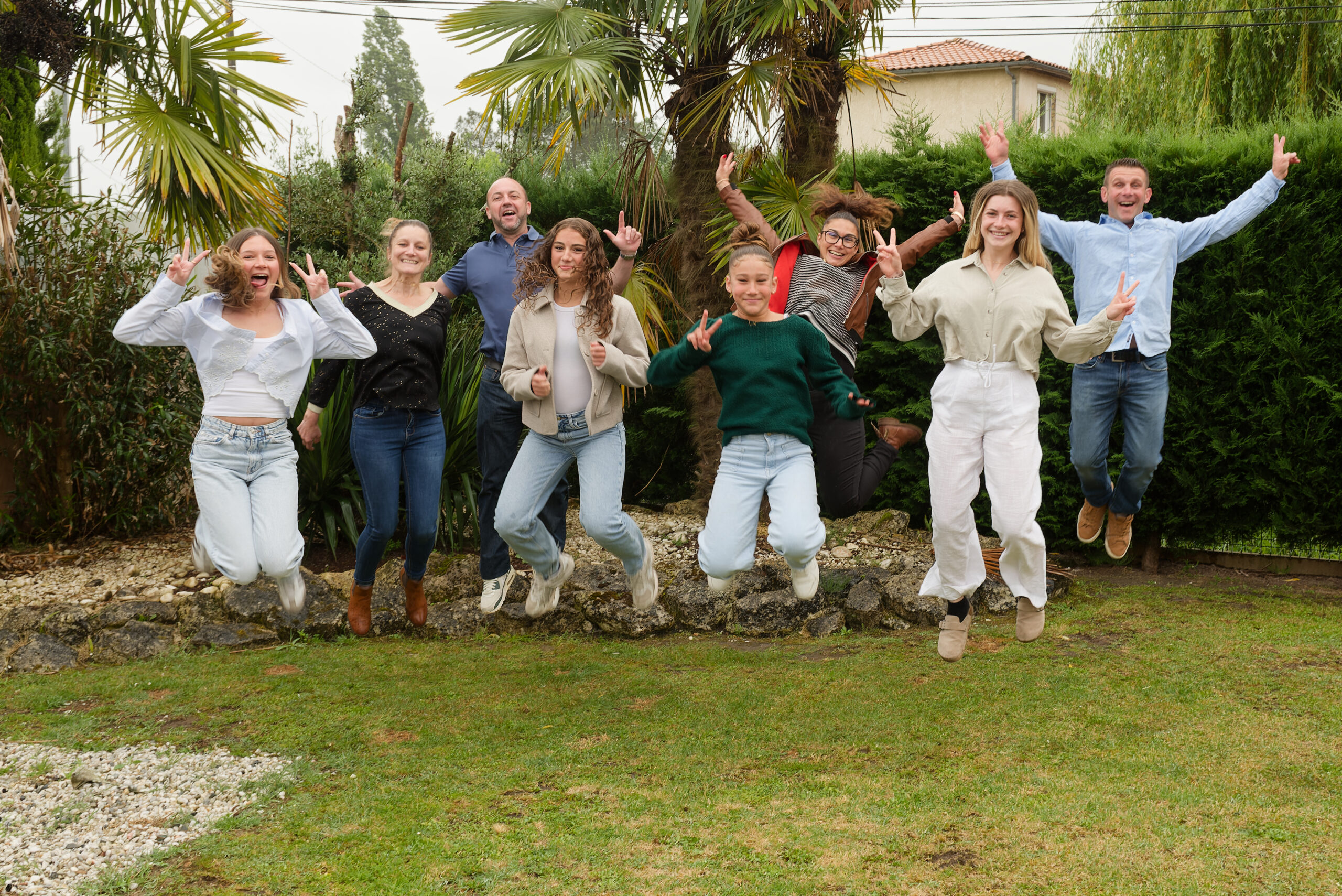 Séance EVJF en Gironde – groupe d’amies en extérieur